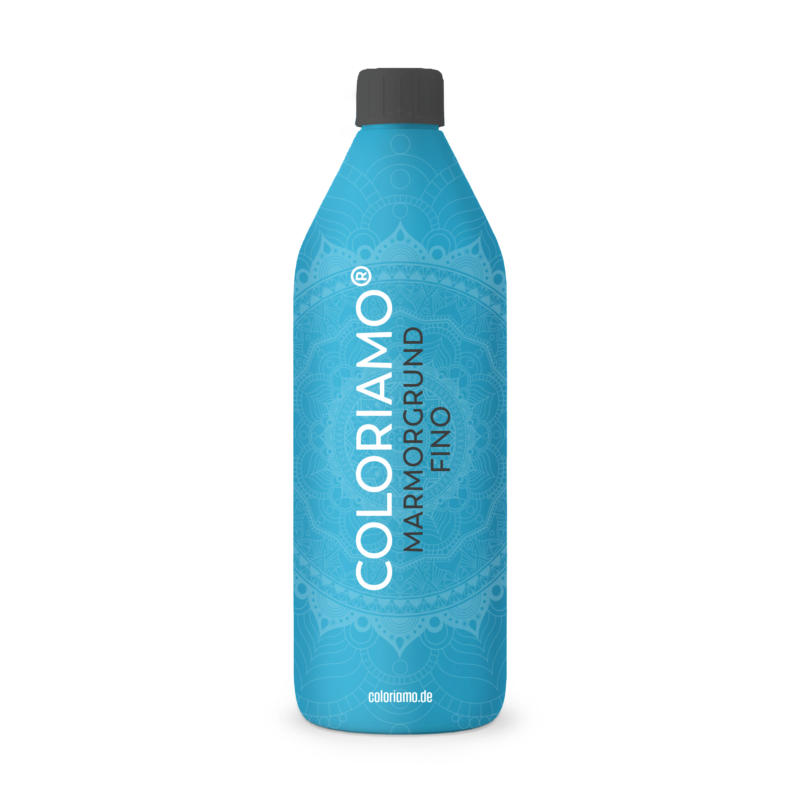 Die blaue Flasche von Coloriamo Marmorgrund Fino 02 eignet sich perfekt für kreative Wandgestaltung mit COLORIAMO.