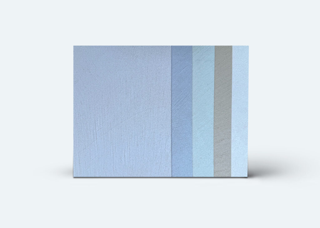 Musterplatten in sanften Farben zeigen das vielseitige COLORIAMO-Rustico Design für fugenlose Wandgestaltung.
