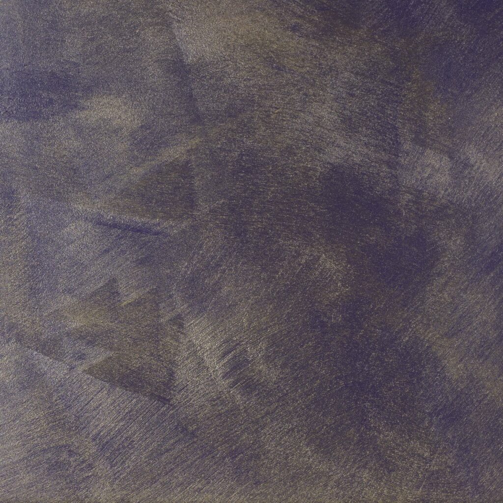 Metallic-Effekt in Weißgold: COLORIAMO Riflesso Effektlasur Weißgold, einmal aufgetragen, auf Marmor Streichputz Denim (CMS22)